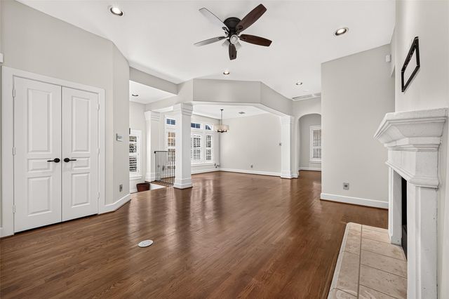 6308 Schuler Street, Houston, TX 77007