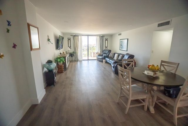 1208 Marine Way 607, North Palm Beach, FL 33408