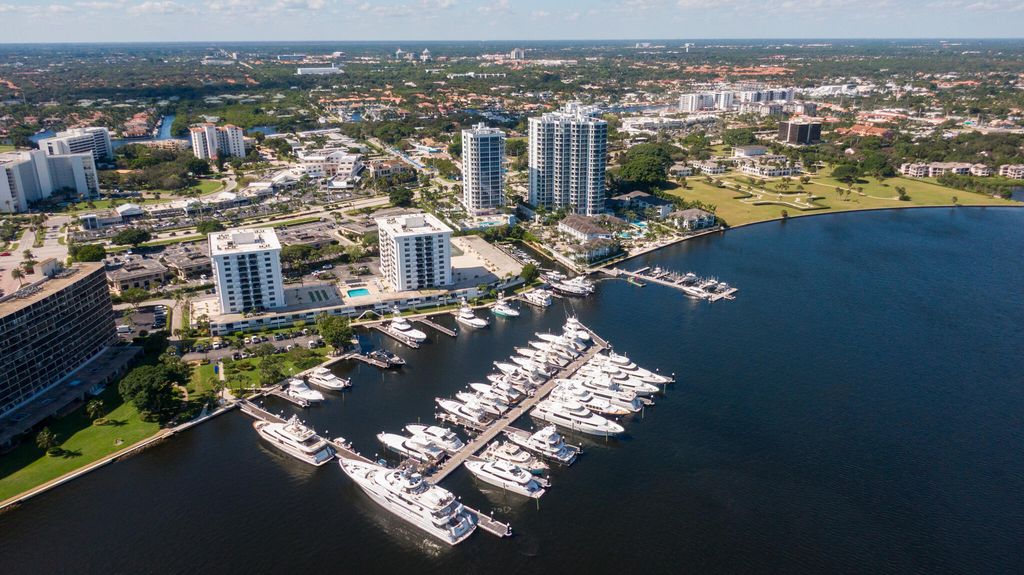 1208 Marine Way 607, North Palm Beach, FL 33408