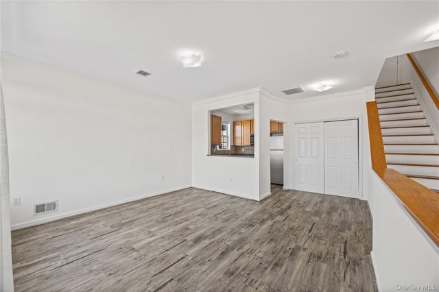 102 Surf Drive, Bronx, NY 10473