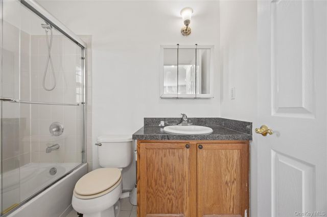102 Surf Drive, Bronx, NY 10473