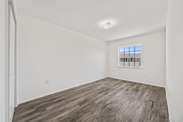 102 Surf Drive, Bronx, NY 10473