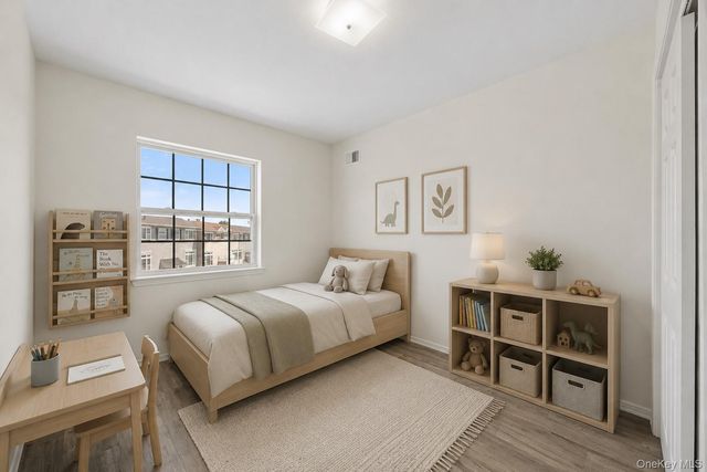 102 Surf Drive, Bronx, NY 10473