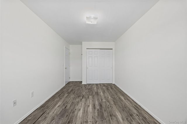 102 Surf Drive, Bronx, NY 10473
