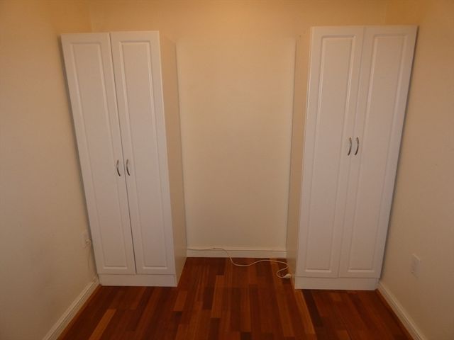 380 Place Lane 380, Woburn, MA 01801