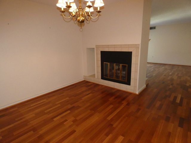 380 Place Lane 380, Woburn, MA 01801