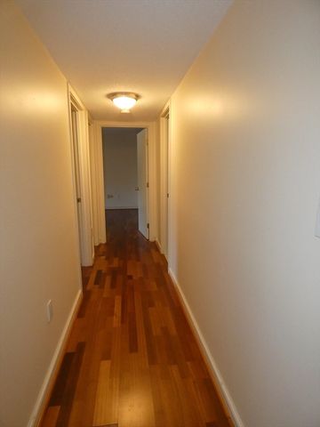 380 Place Lane 380, Woburn, MA 01801