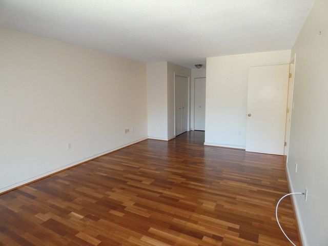 380 Place Lane 380, Woburn, MA 01801