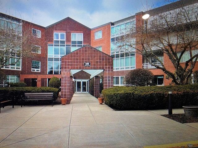 380 Place Lane 380, Woburn, MA 01801