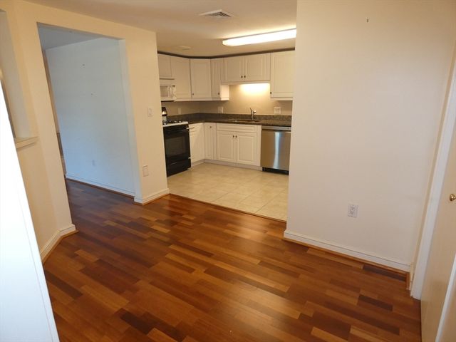 380 Place Lane 380, Woburn, MA 01801