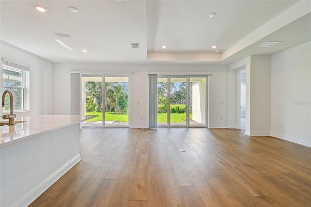 9681 CRYSTAL ISLES CIRCLE, Sarasota, FL 34241