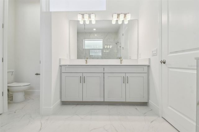 9681 CRYSTAL ISLES CIRCLE, Sarasota, FL 34241
