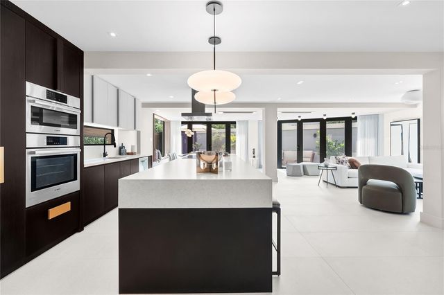 1 ALMENDARES, San Juan, PR 00907