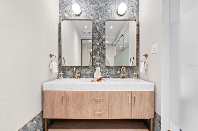 1 ALMENDARES, San Juan, PR 00907