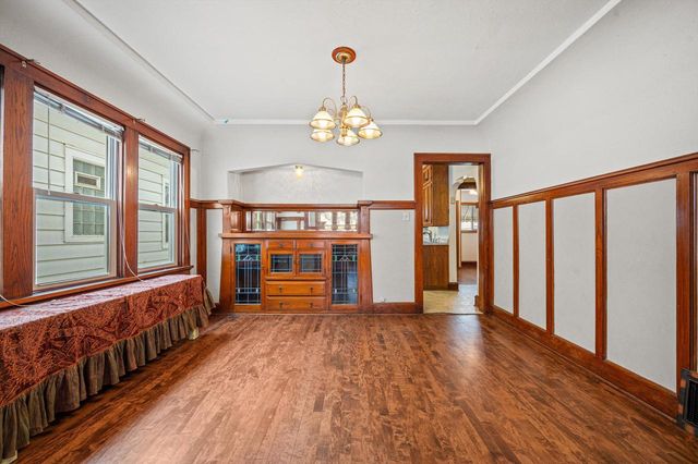 3141 S 15th STREET, Milwaukee, WI 53215