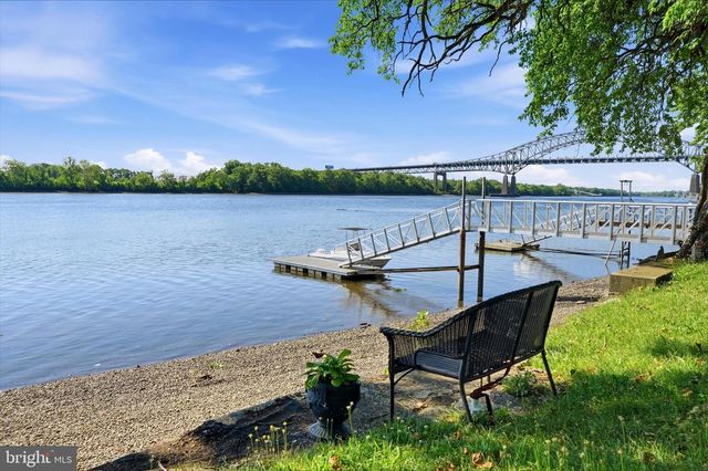 7015 RIVERVIEW AVE, Bristol, PA 19007