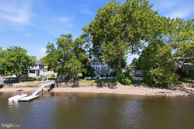 7015 RIVERVIEW AVE, Bristol, PA 19007
