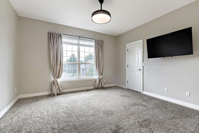 9368 S Silent Hills Drive, Lone Tree, CO 80124