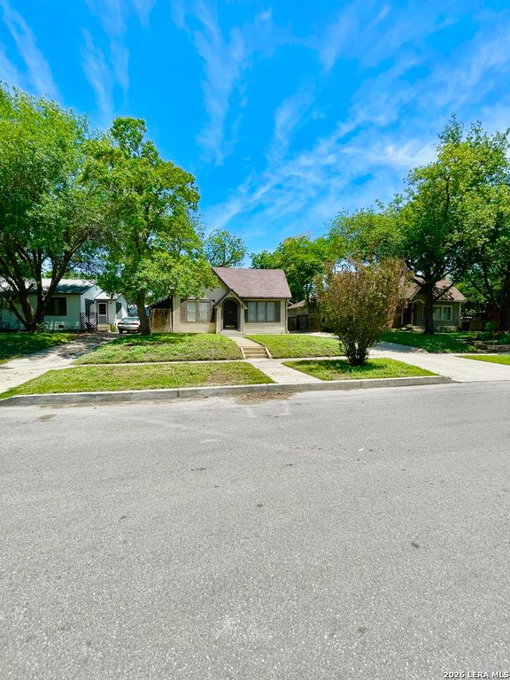 307 FURR DR, San Antonio, TX 78201
