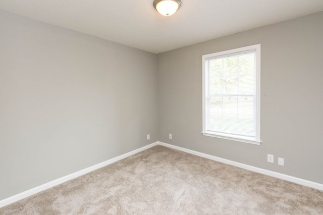 3301 Royster Ln Apt 405, Clarksville, TN 37042