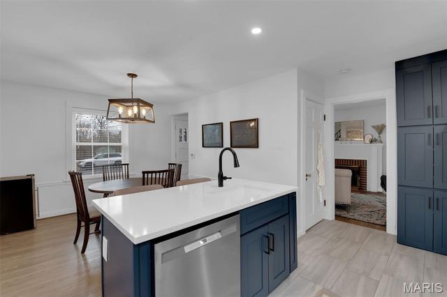 2124 Bredell Avenue, Maplewood, MO 63143