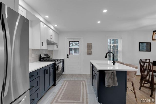 2124 Bredell Avenue, Maplewood, MO 63143