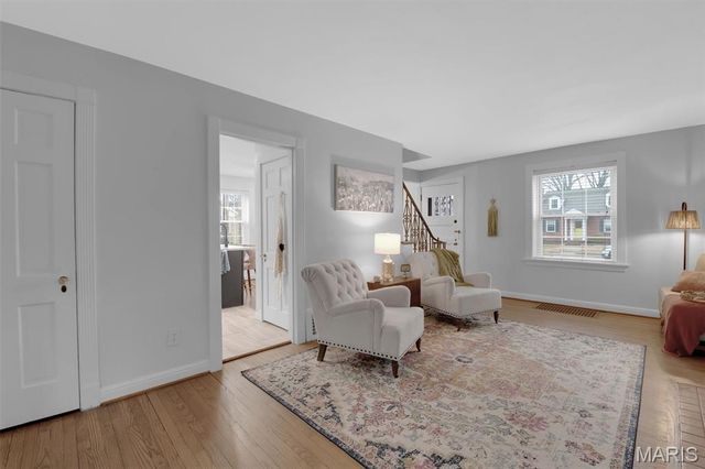 2124 Bredell Avenue, Maplewood, MO 63143