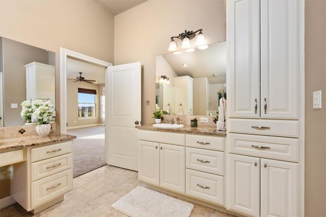 20608 Thurman Bend RD, Spicewood, TX 78669
