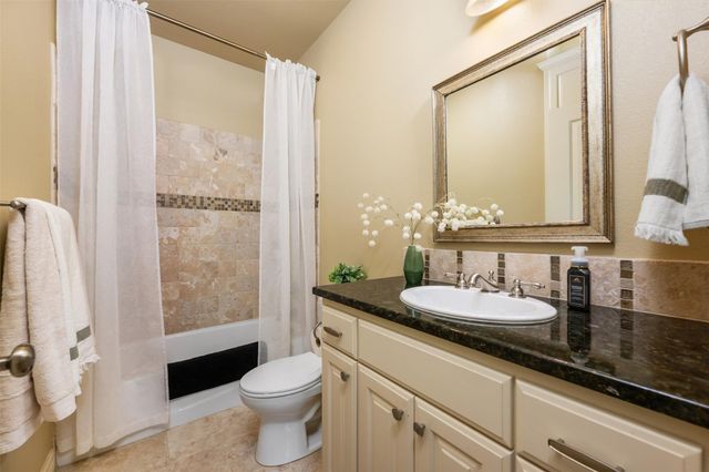20608 Thurman Bend RD, Spicewood, TX 78669