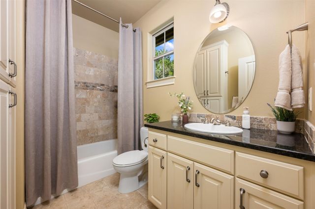 20608 Thurman Bend RD, Spicewood, TX 78669