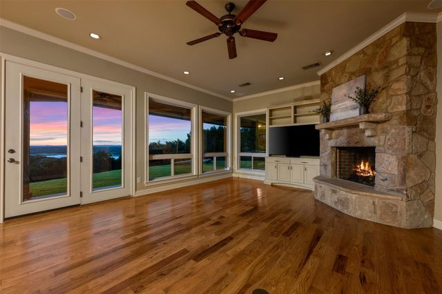 20608 Thurman Bend RD, Spicewood, TX 78669