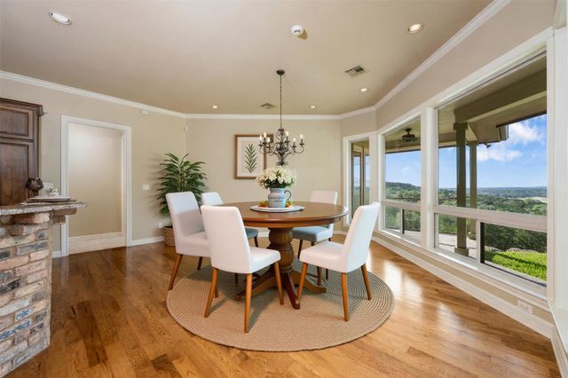 20608 Thurman Bend RD, Spicewood, TX 78669