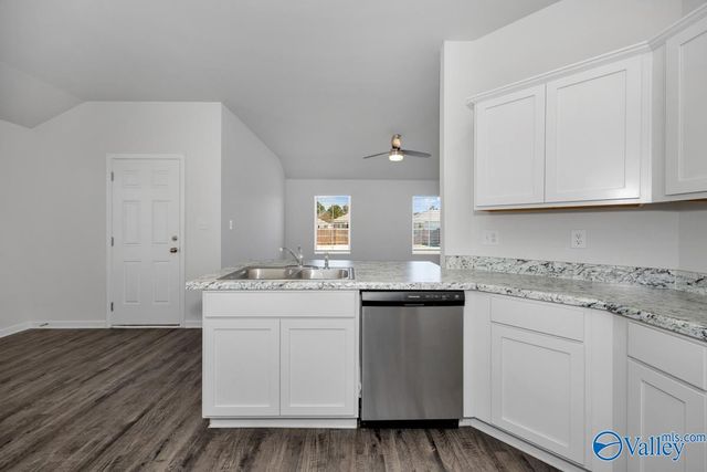 4021 Ryan Drive SW, Decatur, AL 35603