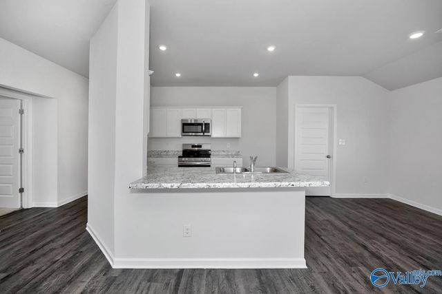 4021 Ryan Drive SW, Decatur, AL 35603