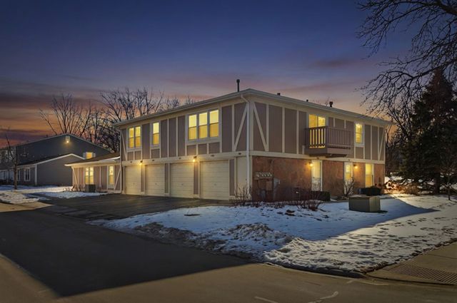 205 Nantucket Harbor 205, Schaumburg, IL 60193