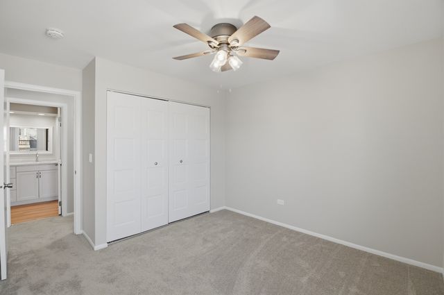 205 Nantucket Harbor 205, Schaumburg, IL 60193