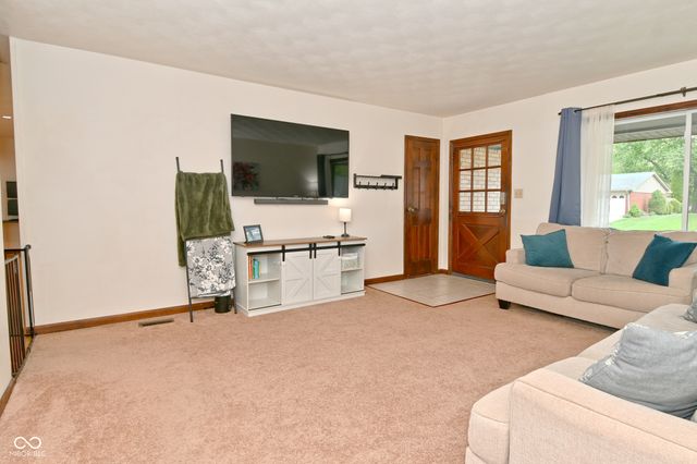 117 E Tilden Drive, Brownsburg, IN 46112