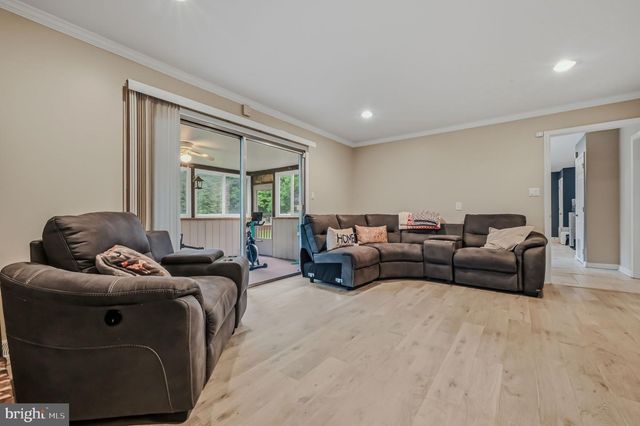 4554 SIMON RD, Wilmington, DE 19803