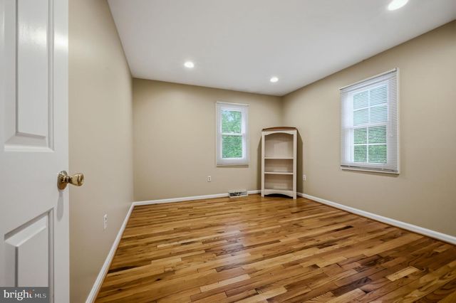 4554 SIMON RD, Wilmington, DE 19803