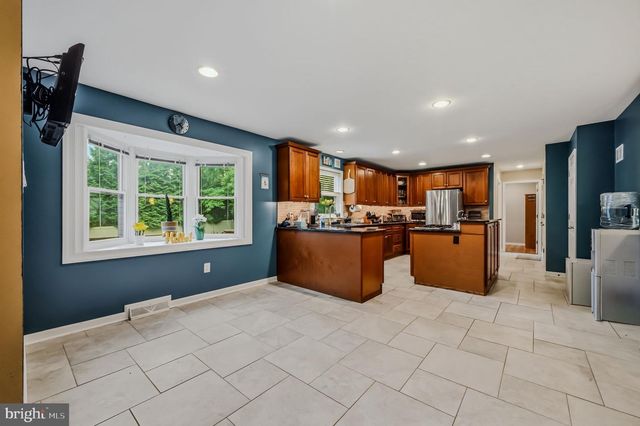 4554 SIMON RD, Wilmington, DE 19803