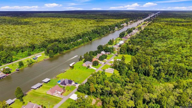 13818 & 13810 Bayou Terrace Dr, St Amant, LA 70774