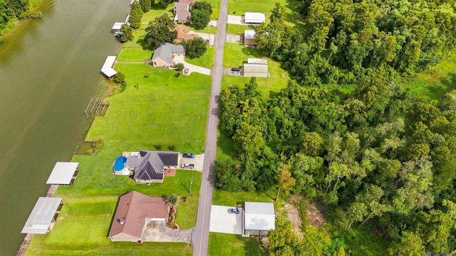 13818 & 13810 Bayou Terrace Dr, St Amant, LA 70774