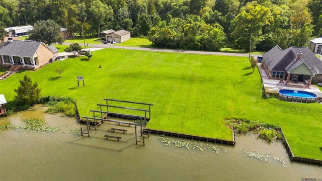 13818 & 13810 Bayou Terrace Dr, St Amant, LA 70774