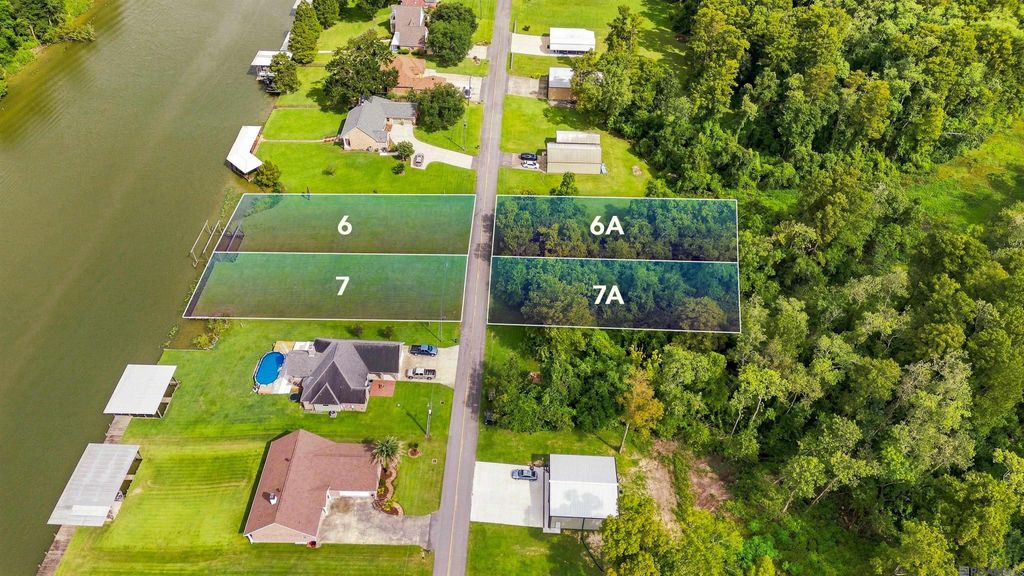 13818 & 13810 Bayou Terrace Dr, St Amant, LA 70774