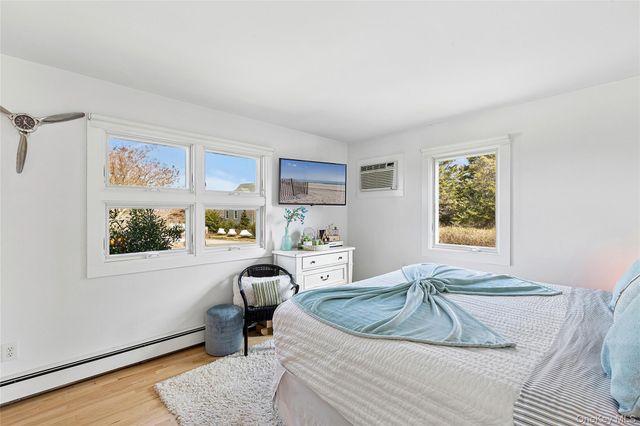 11 Cold Spring Court, Southampton, NY 11968