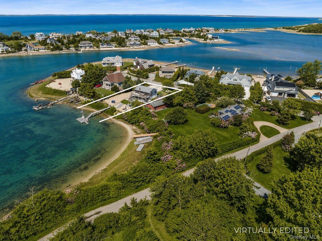 11 Cold Spring Court, Southampton, NY 11968
