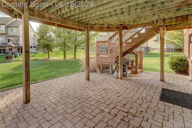 8599 Hummingbird, Commerce Charter Township, MI 48382