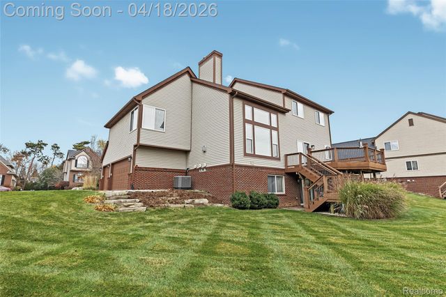 8599 Hummingbird, Commerce Charter Township, MI 48382