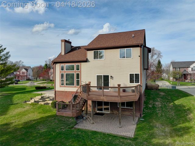 8599 Hummingbird, Commerce Charter Township, MI 48382