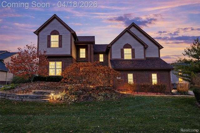 8599 Hummingbird, Commerce Charter Township, MI 48382